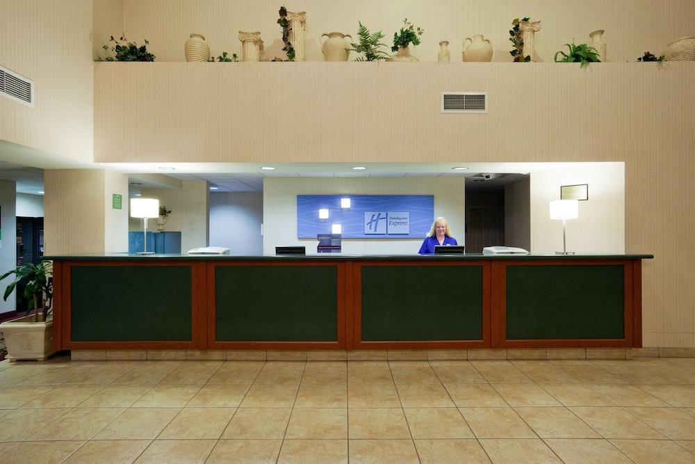 Holiday Inn Express & Suites Tracy By Ihg Екстер'єр фото