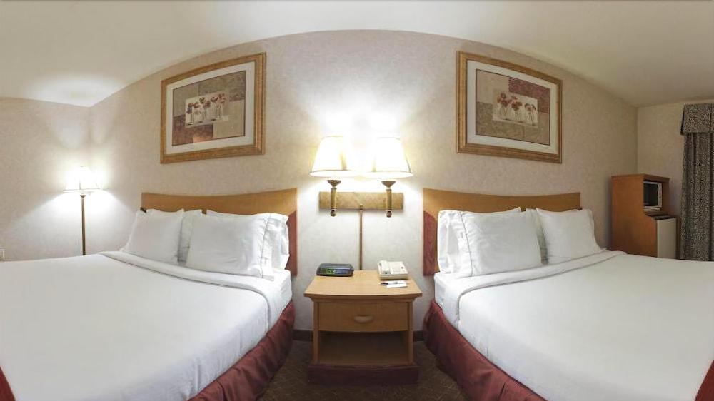 Holiday Inn Express & Suites Tracy By Ihg Екстер'єр фото