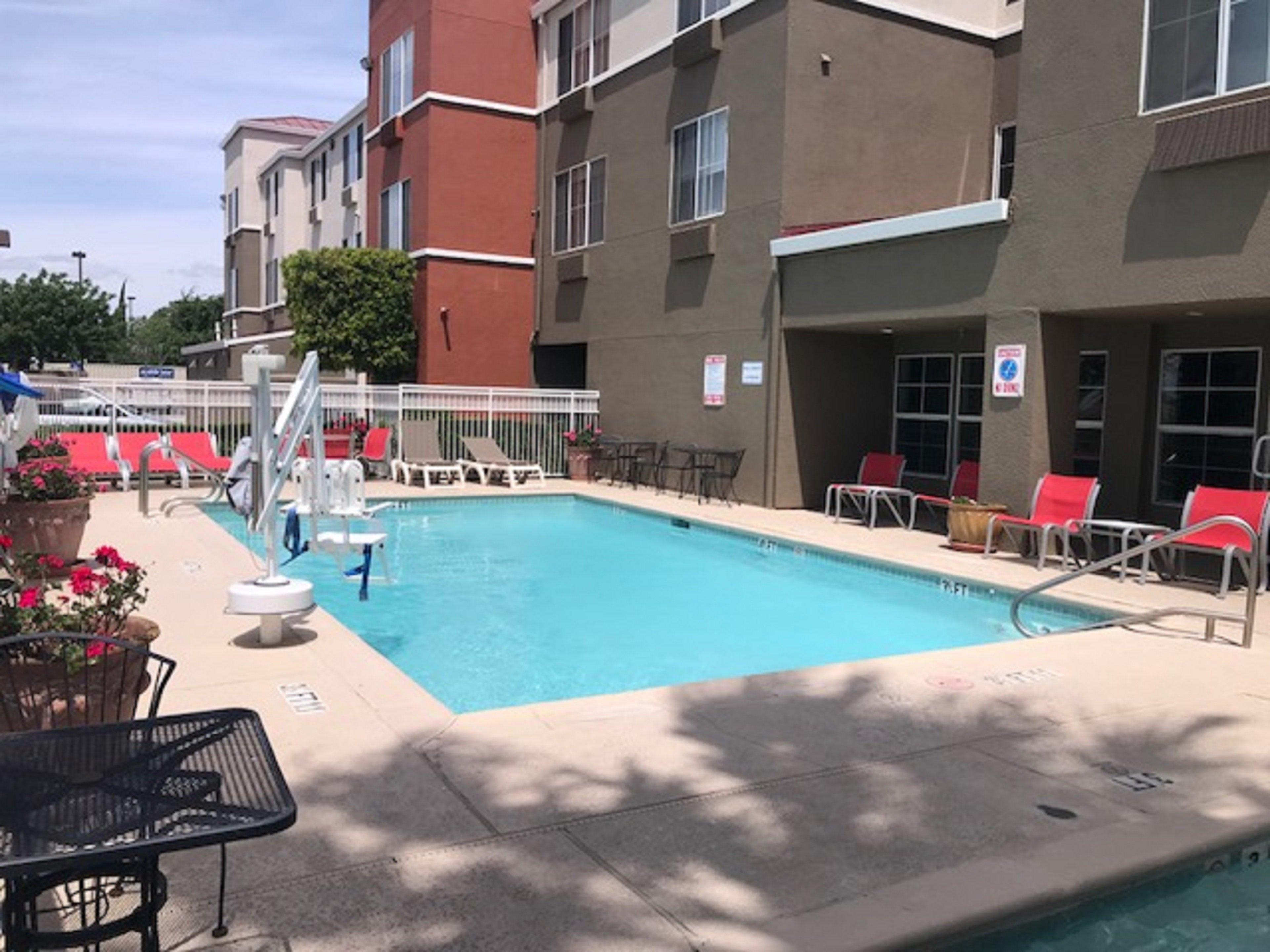 Holiday Inn Express & Suites Tracy By Ihg Екстер'єр фото