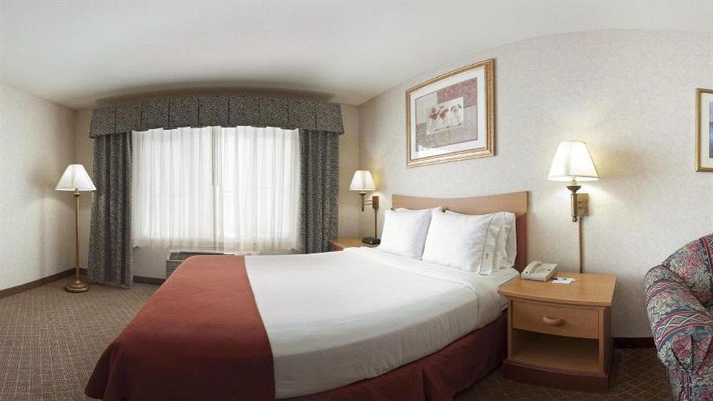 Holiday Inn Express & Suites Tracy By Ihg Екстер'єр фото